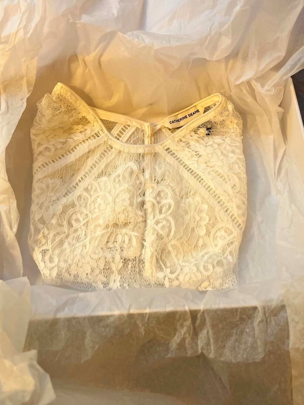 Catherine Deane Itala White Lace Bridal Top NWT Small - Picture 3 of 8